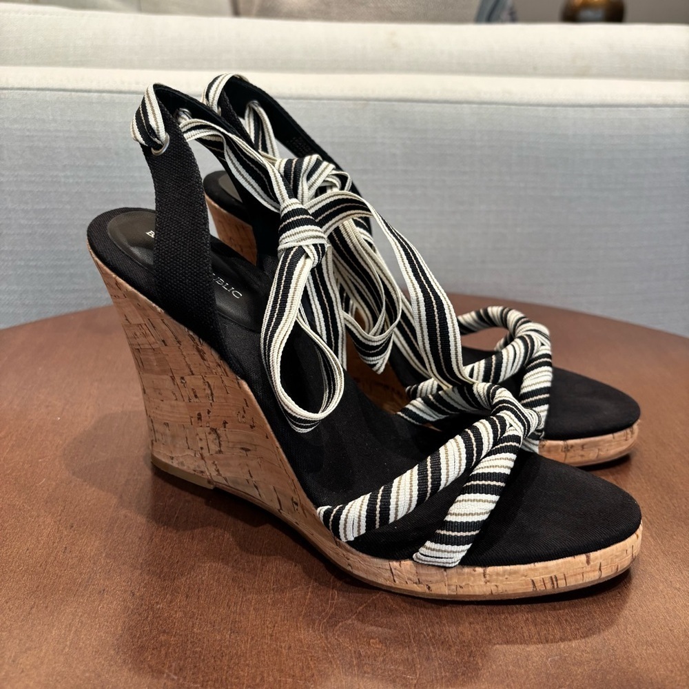 Banana Republic cork wedge heels sandal, Size 8